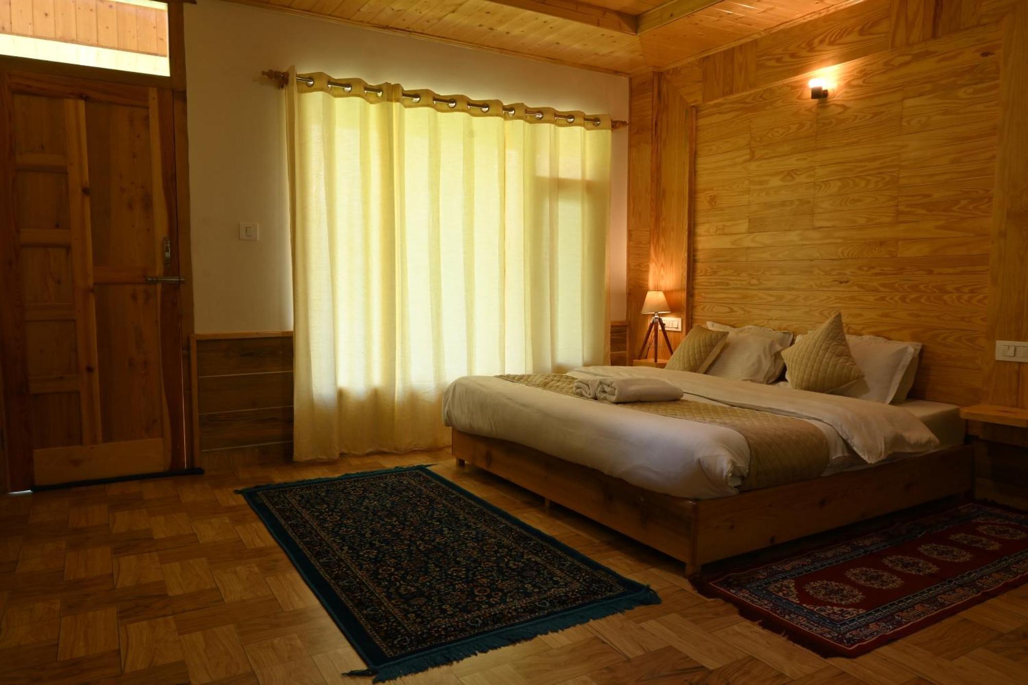 Cascade Mountain Retreat Manali Panzió Kültér fotó