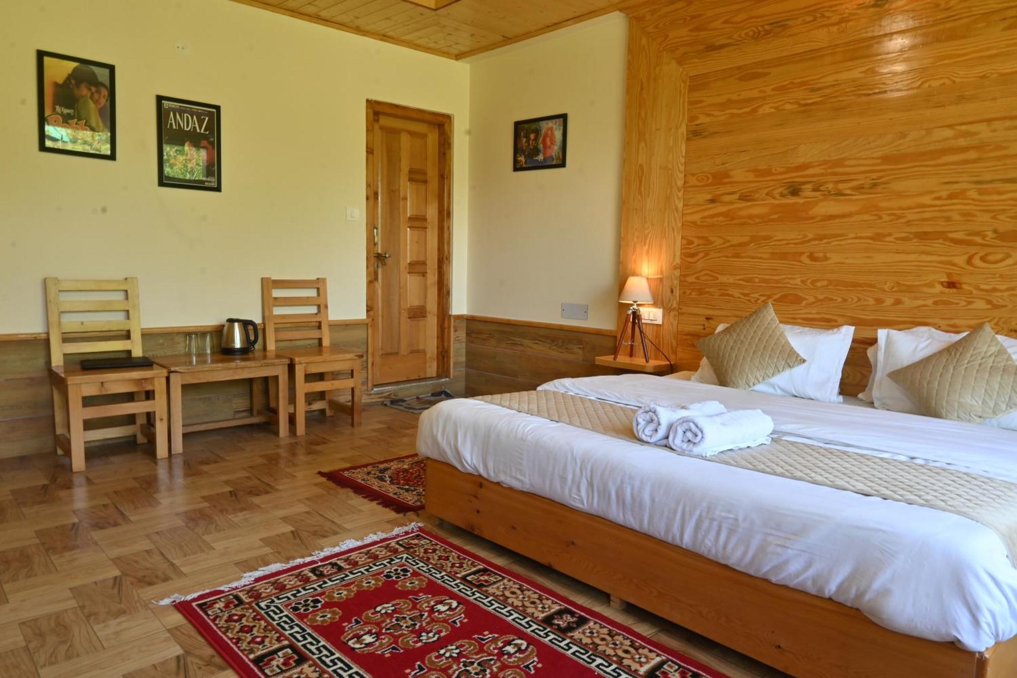 Cascade Mountain Retreat Manali Panzió Kültér fotó