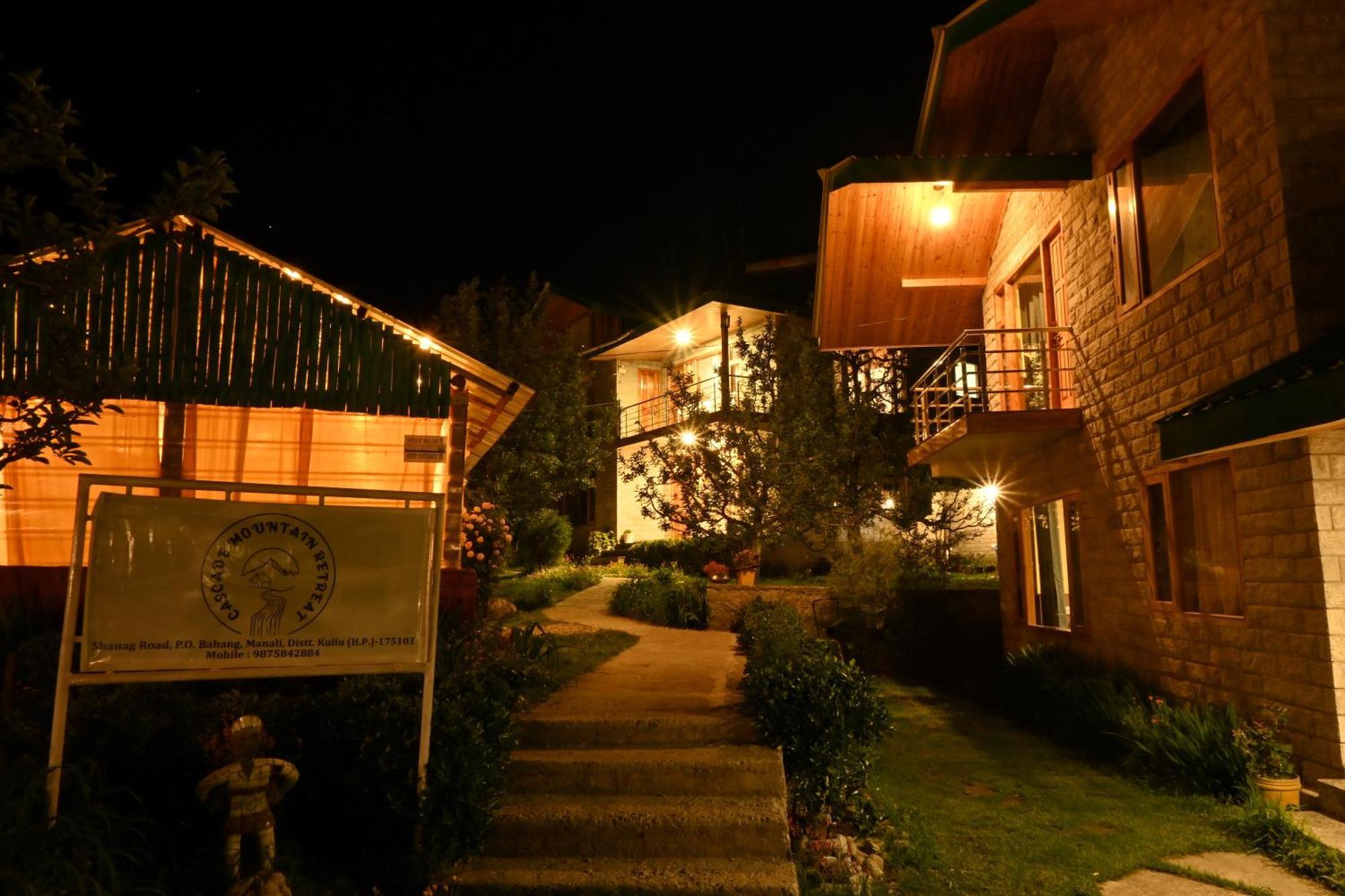 Cascade Mountain Retreat Manali Panzió Kültér fotó