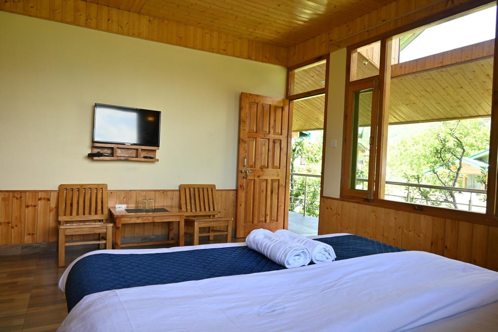 Cascade Mountain Retreat Manali Panzió Kültér fotó