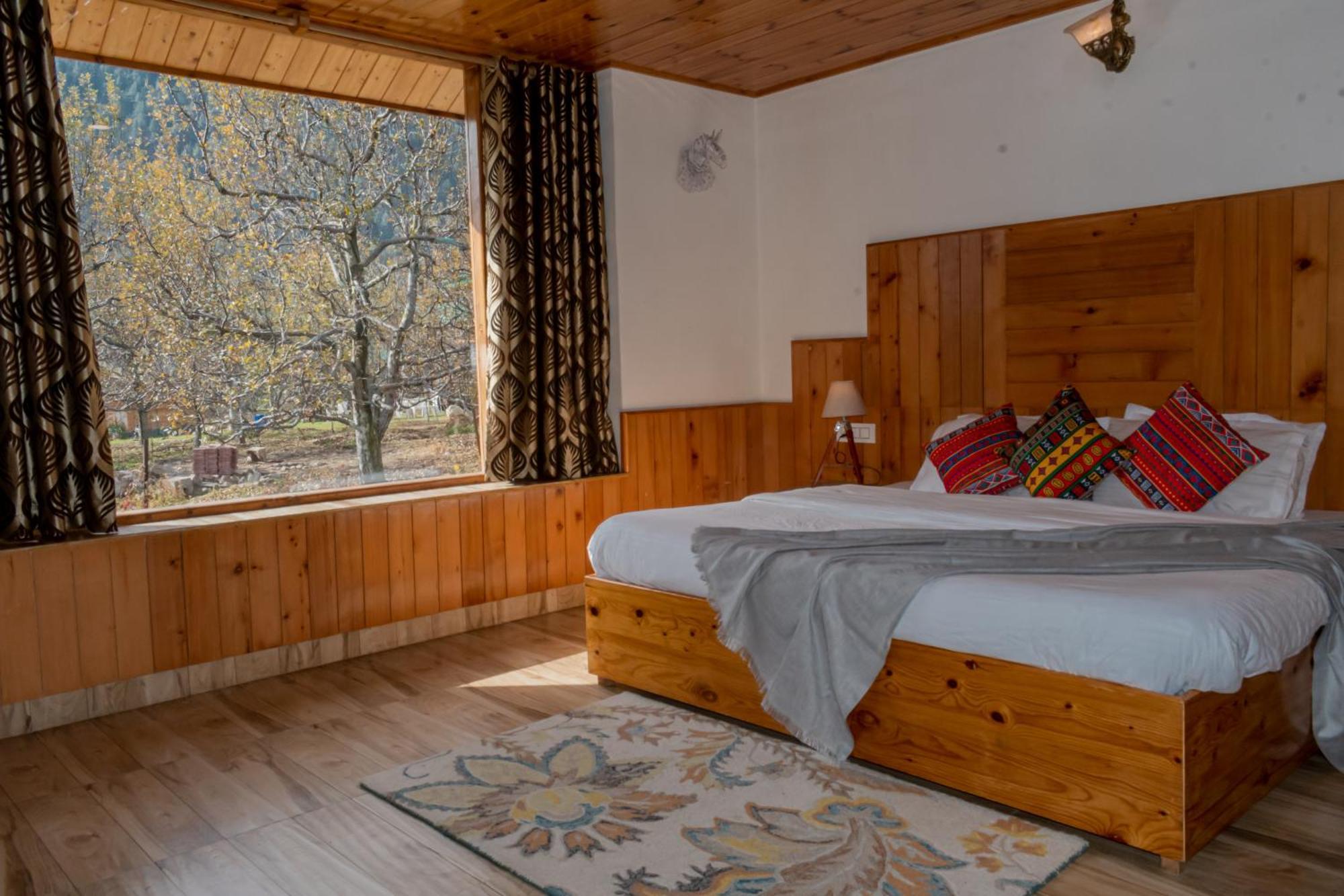 Cascade Mountain Retreat Manali Panzió Kültér fotó